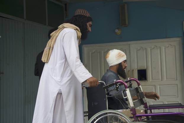 PhotoFlash | Eastern Afghanistan earthquake death toll hits 622