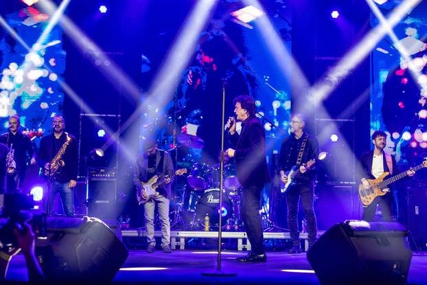 Zdravko Čolić održao koncert u Osijeku