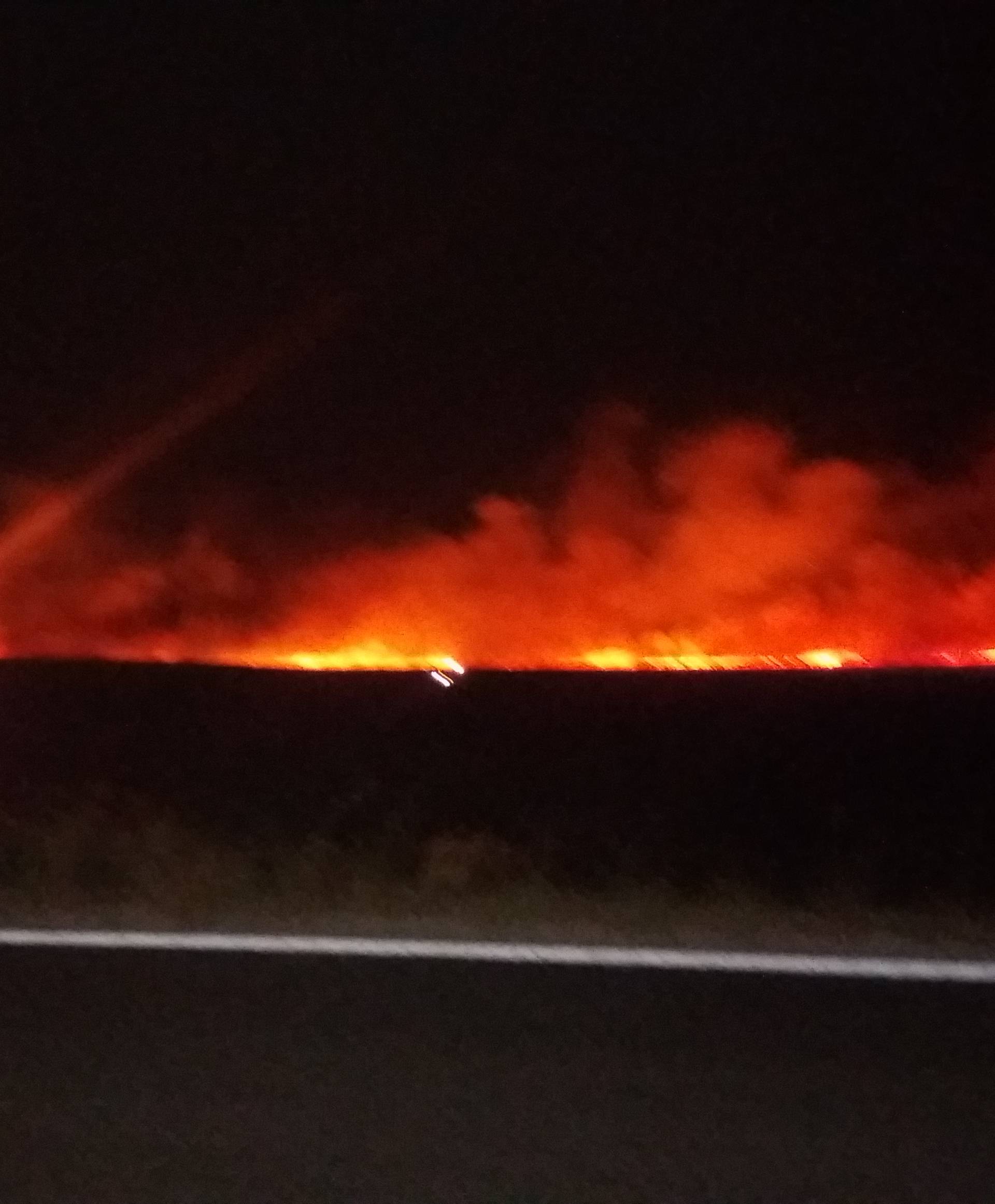 Kod Šibenika spasili kuće, gori kod Šestanovca, na Marjanu...