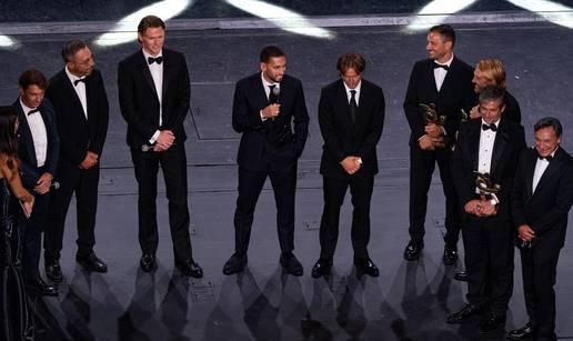 Modri&cacute; primio nagradu! Uvr&scaron;ten u najboljih 11: 'Znao sam da mogu igrati na ovoj razini...'
