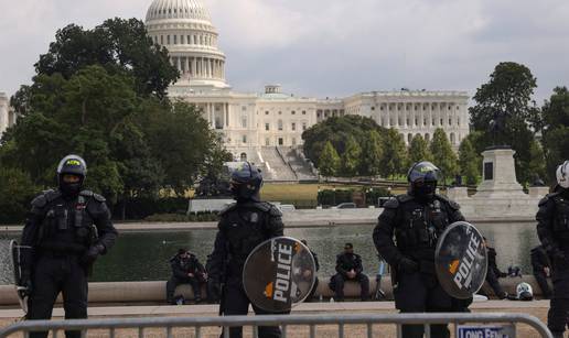 Napadač iz američkog Kapitola koji je ubio policajca dobio najstrožu zatvorsku kaznu