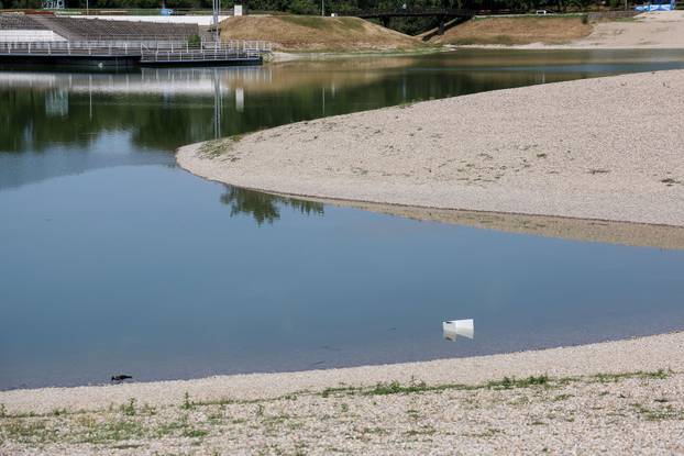Zagreb: Neočišćen Bundek šest dana nakon koncerta Marka Perkovića Thompsona