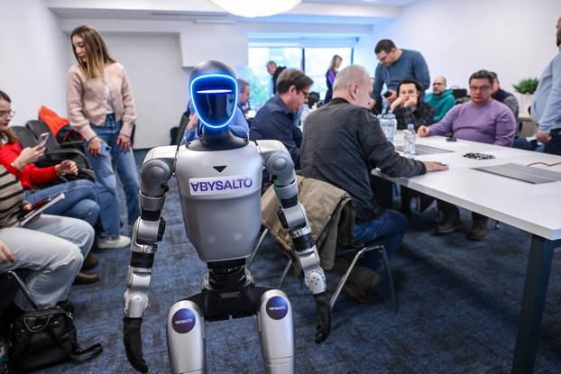 Zagreb: Brunch tvrtke Abysalto na kojem je predstavljen humanoidni robot 