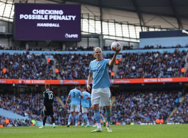 Premier League - Manchester City v Leicester City