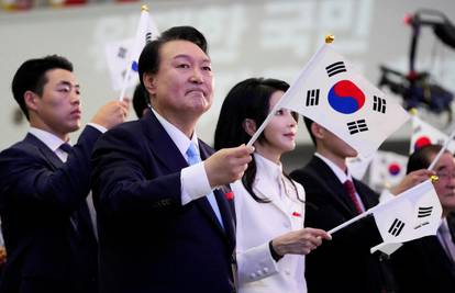 Južna Koreja održava rijetku vojnu paradu, upozorava Sjever zbog nuklearne prijetnje