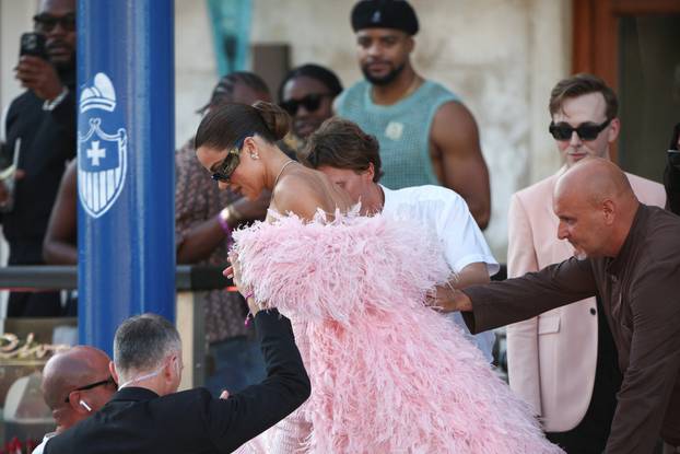 Anticipated wedding of Amazon founder Jeff Bezos and Lauren Sanchez in Italy