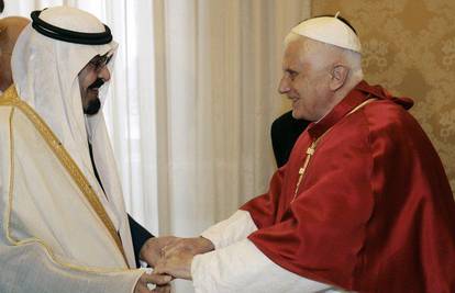 Prvi put u povijesti sastali se papa i saudijski kralj