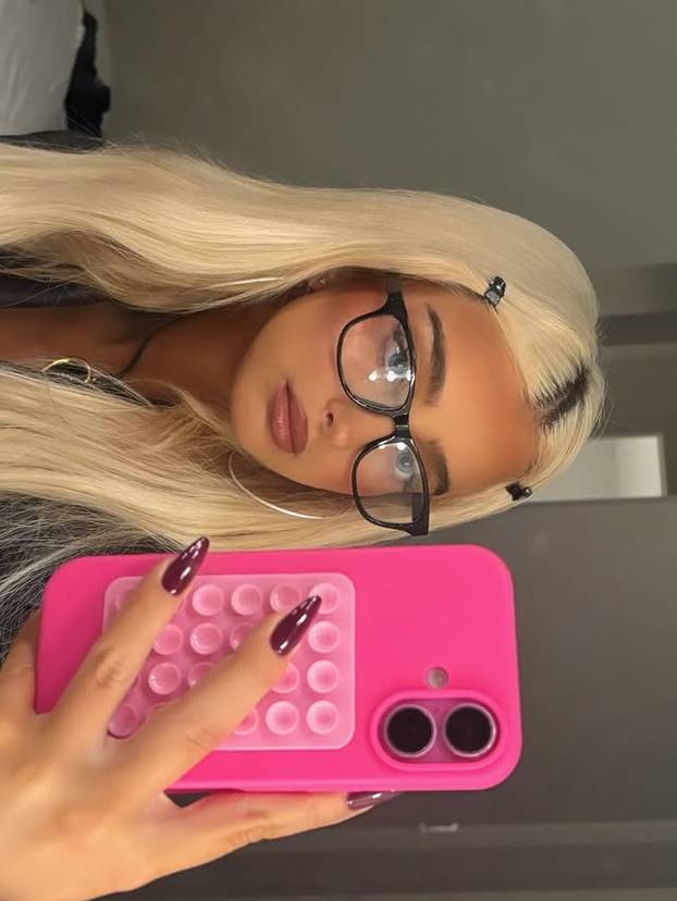 FOTO Živi lifestyle na kojem joj svi zavide: Mlada dizajnerica nakita izgradila uspješni brend