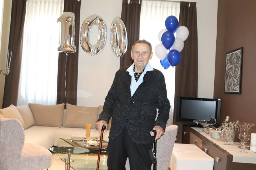 Tuga u Sl. Brodu: 'U požaru je poginuo naš Stjepan, a nekidan je proslavio svoj 100. rođendan'