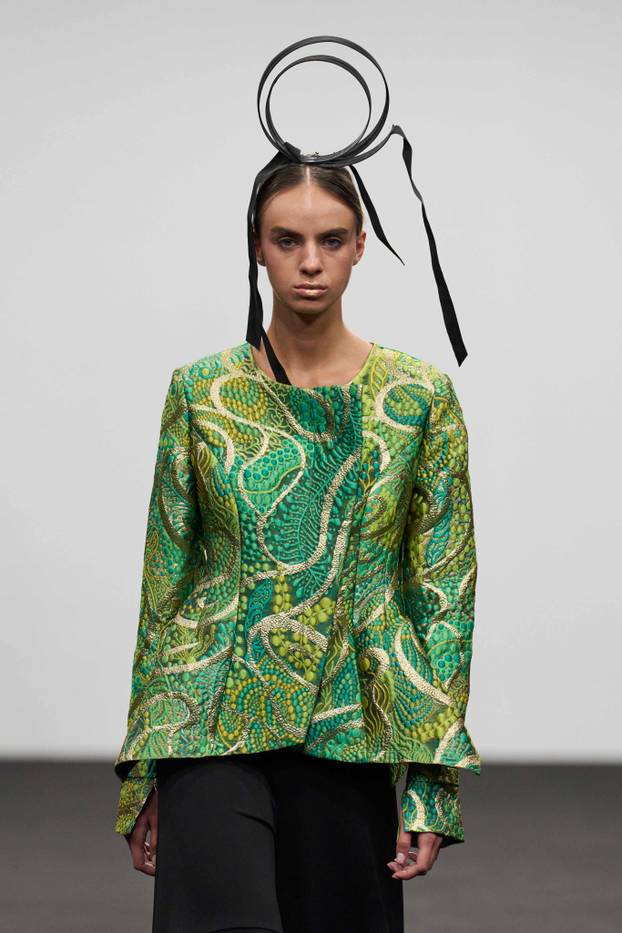 Divne kreacije: Pogledajte reviju Ksenije Vrbanić u Dubaiju