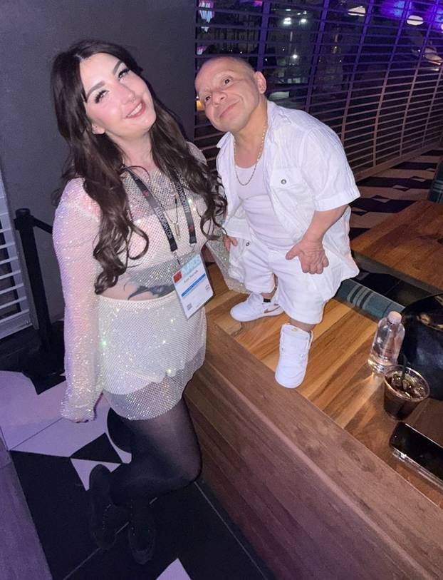 VIDEO: ‘My boyfriend is 2ft 11in and 19 years older than me – he's the little spoon and we have to adjust to my height during sex'