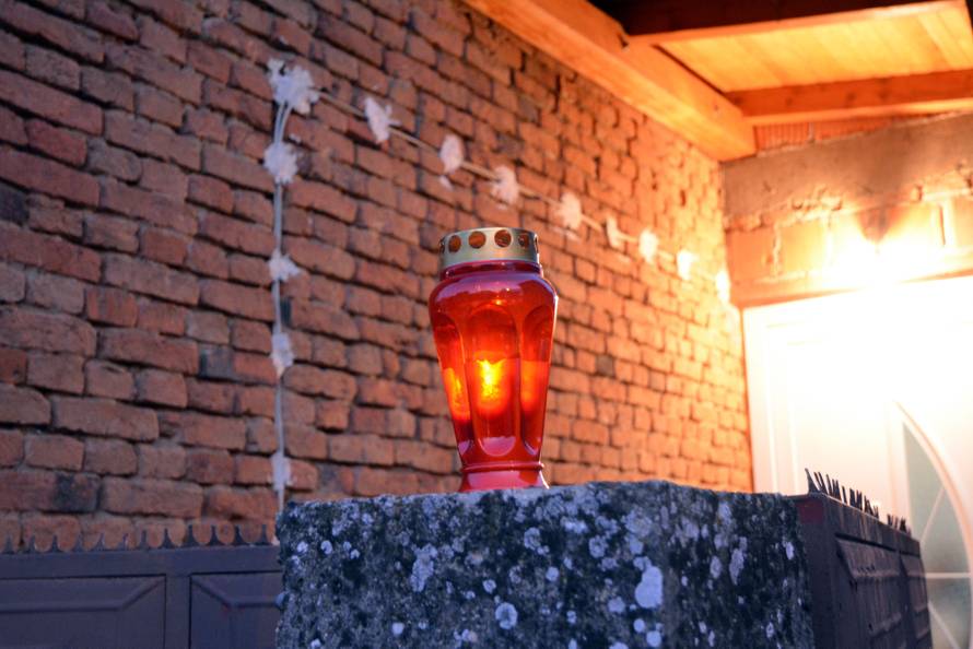 U nesreÄi kod Nove GradiÅ¡ke poginula majka Äetvero djece