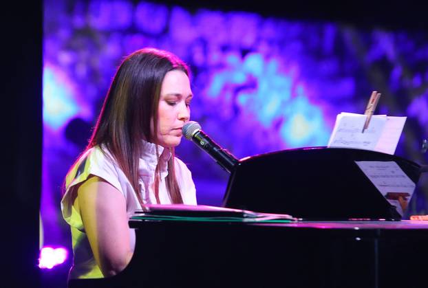 Šibenik: Na tvrđavi Barone održan glazbeni događaj "Arsen, Čovjek kao ja", posvećen Arsenu Dediću