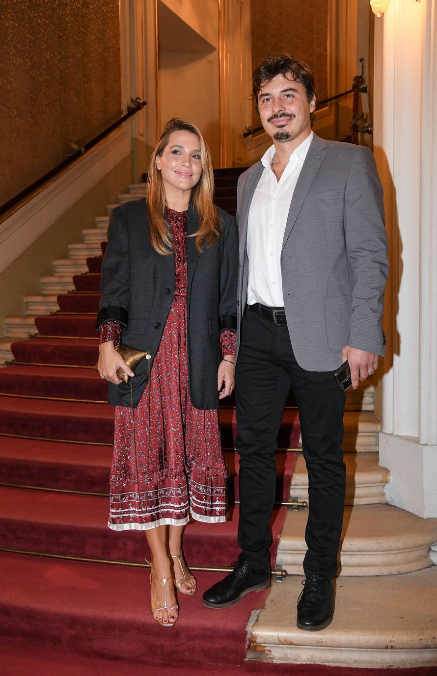 Marijana Batinić zbunila svoje fanove fotkom, a svi joj odmah čestitali: 'Malo mi je neugodno'