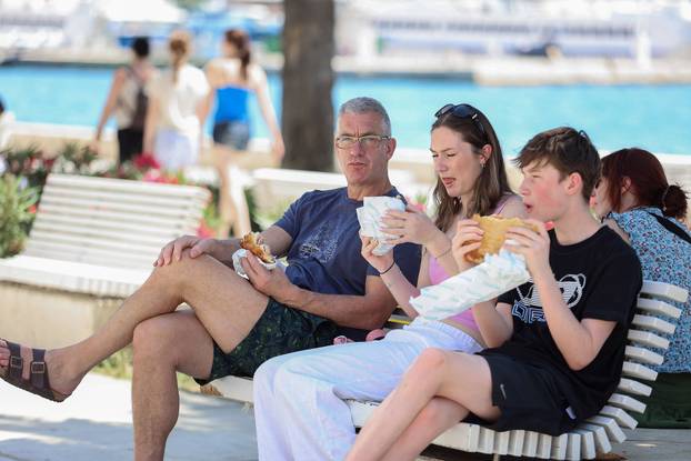 Split: Započelo je ljeto visokih temperatura