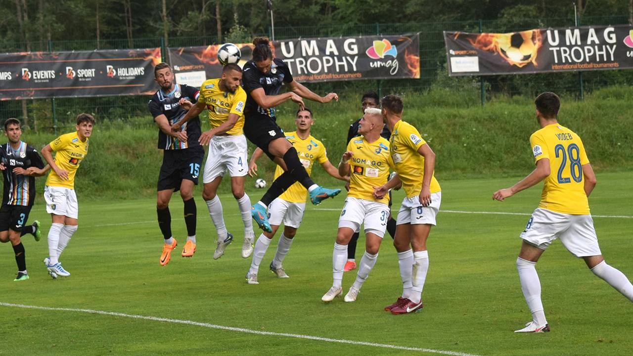 Karrica zabio svjetsku golčinu, Rijeka remizirala 1-1 s Bravom