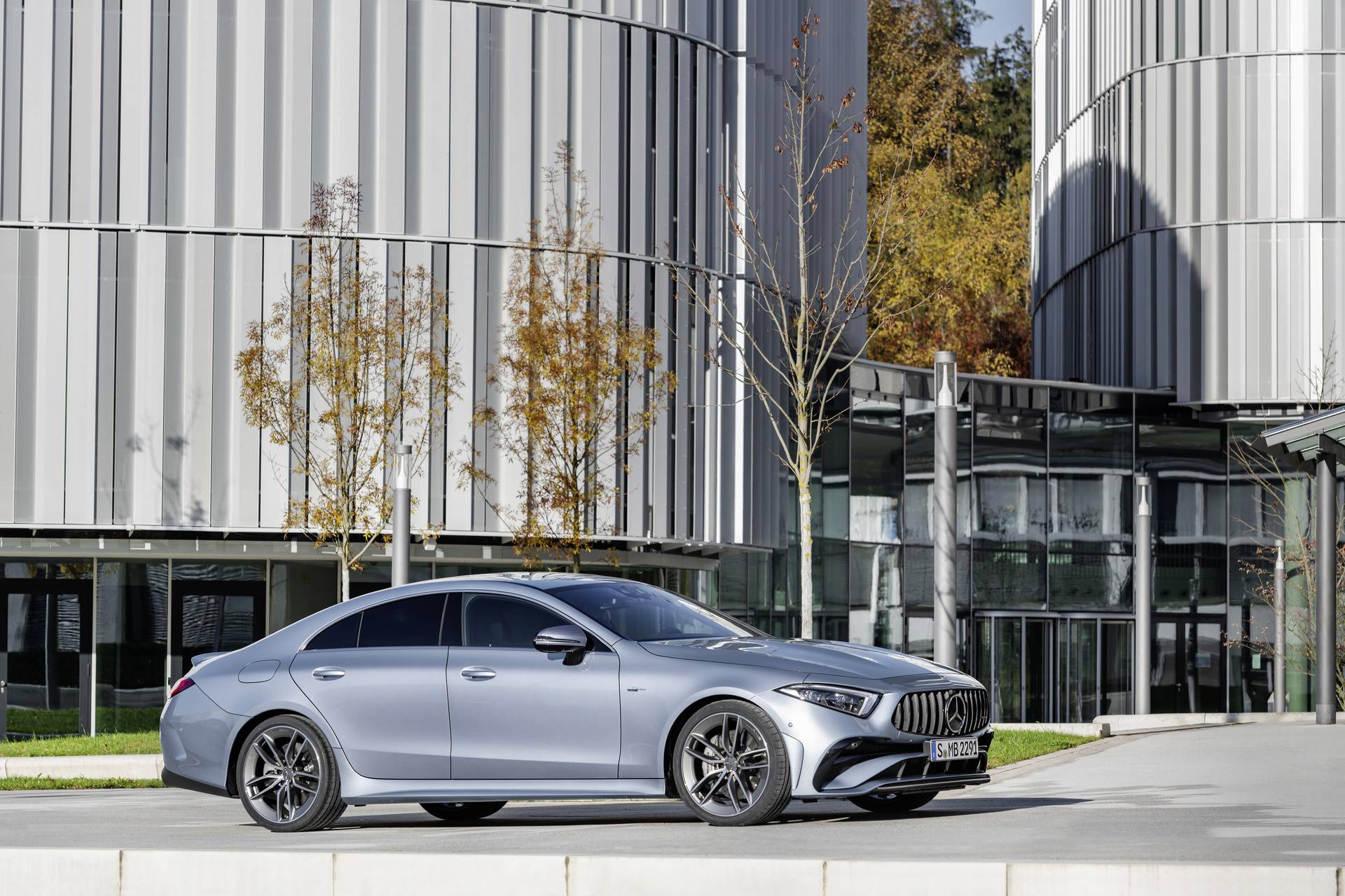 Mercedes redizajnirao omiljenu igračku bogatih, impresivni CLS