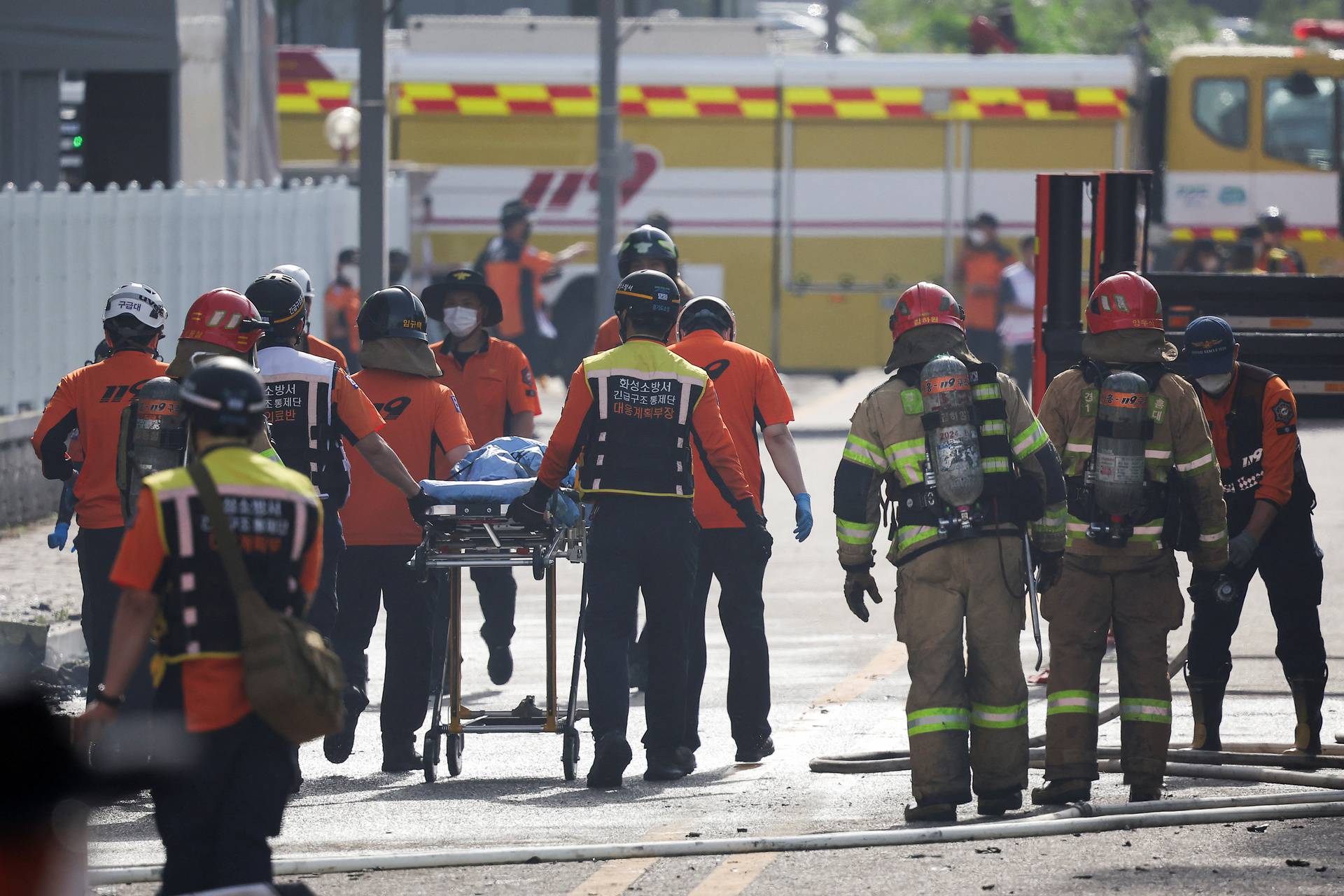 Fire at a lithium battery factory, in Hwaseong