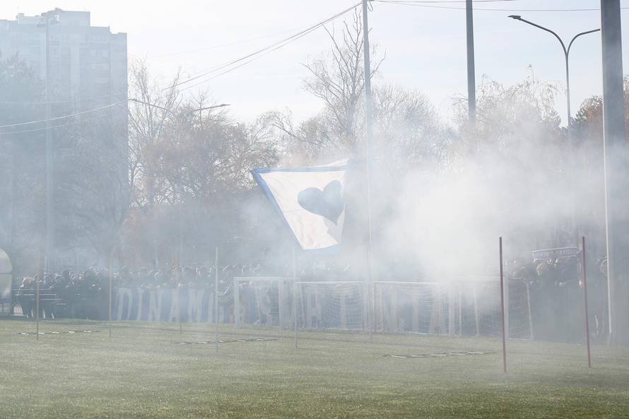 Zagreb: Bad Blue Boysi podržali igrače Dinama uoči sutrašnje utakmice Hajduka
