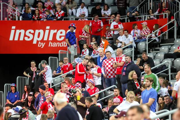 Zagreb: Navijači na susretu Hrvatske i Mađarske na IHF Svjetskom rukometnom prvenstvu 2025.