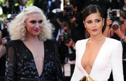 Gwen protiv Cheryl Cole: Kojoj bolje stoji 'dekolte do pupka'?