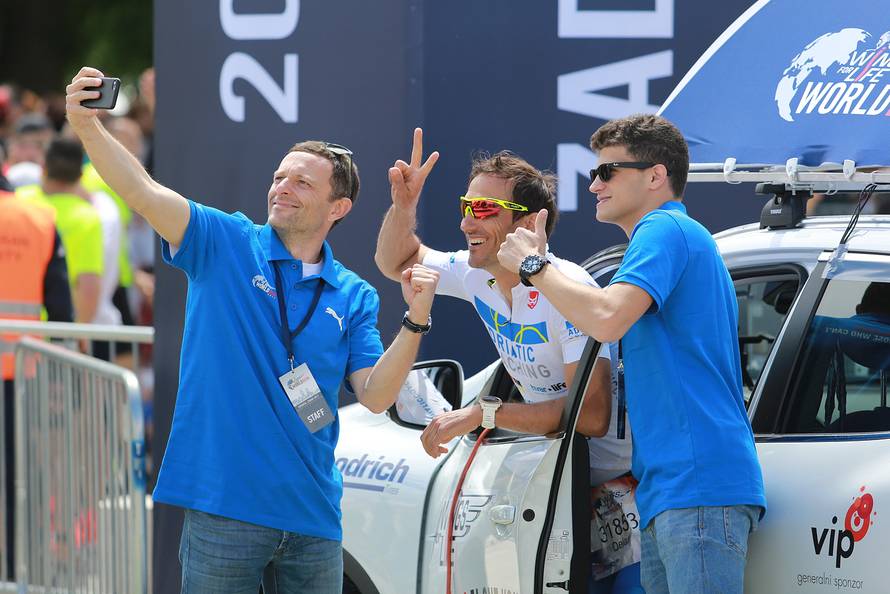 Više od 8 tisuća trkača danas u Zadru trčalo 'Wings for life'