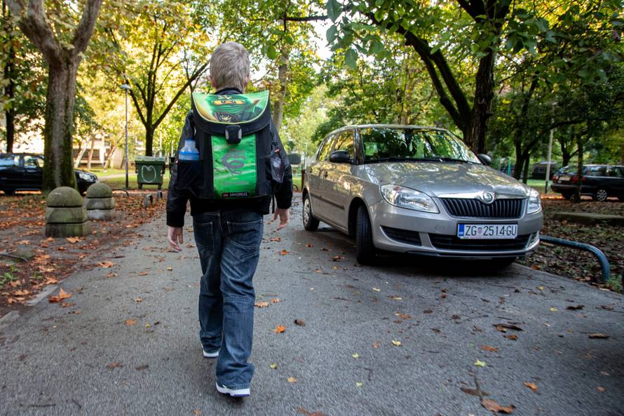 Upute za škole: Djeca trebaju svaki dan mjeriti temperaturu