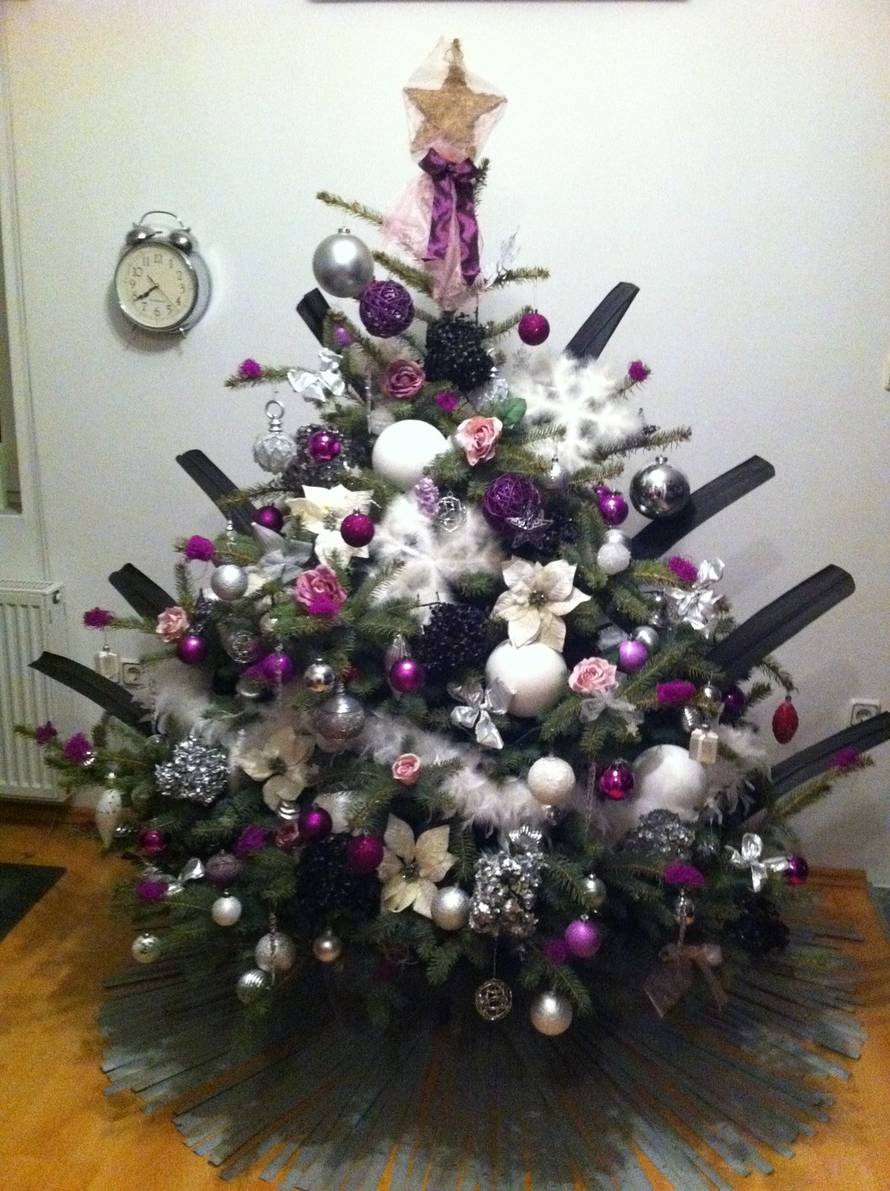 Šaljite fotografije božićnih jelki i osvojite vrijednu nagradu...