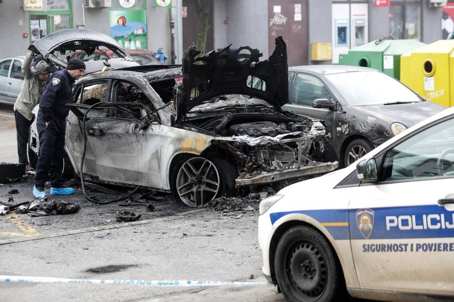 Vlasnik: Ma lako za auto, svake godine izađe neki novi model...