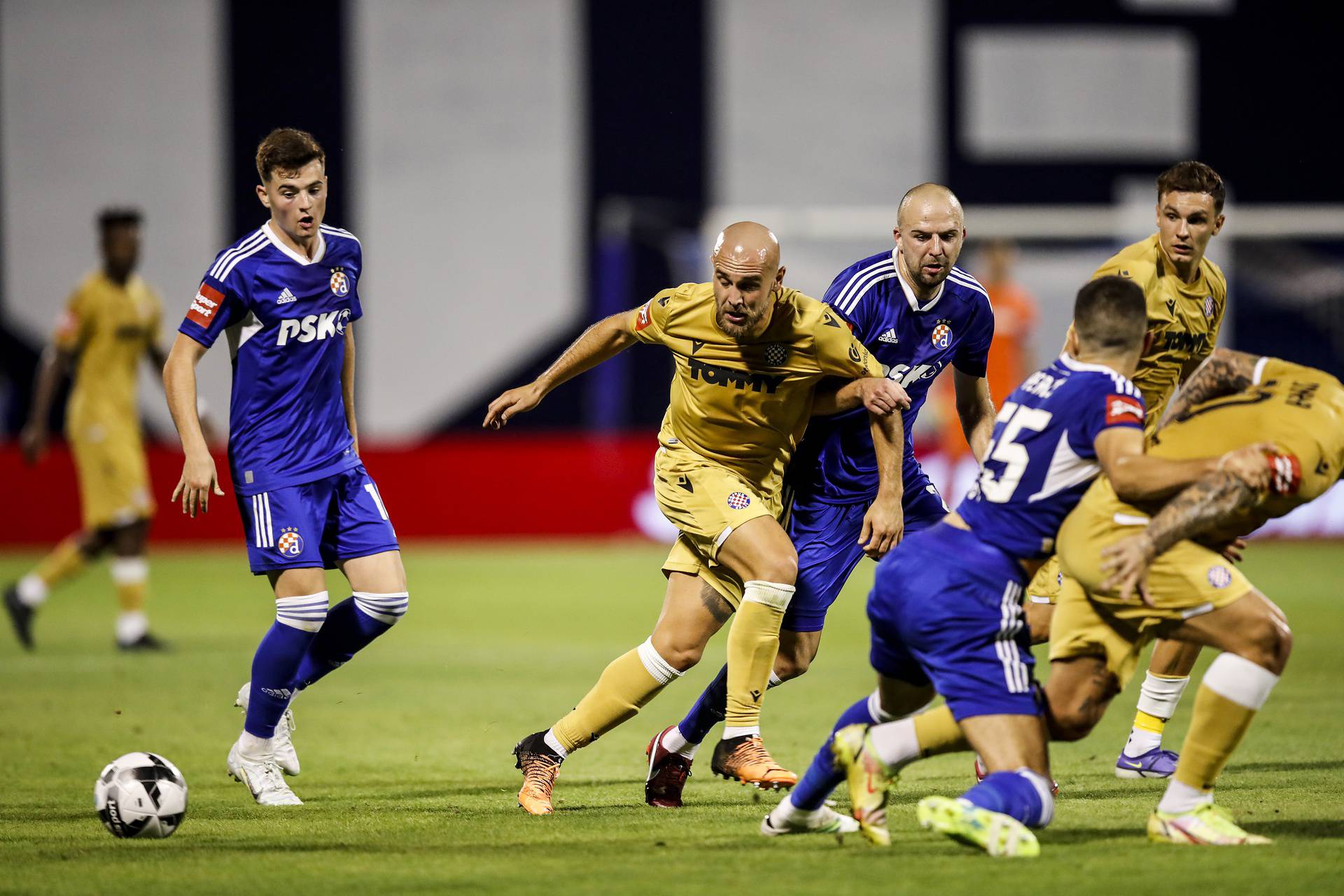 Zagreb: Derbi Dinama i Hajduka na stadionu u Maksimiru