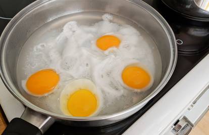 Savršeno poširana jaja nije baš lako napraviti, ali evo kako možete postati majstor u tome