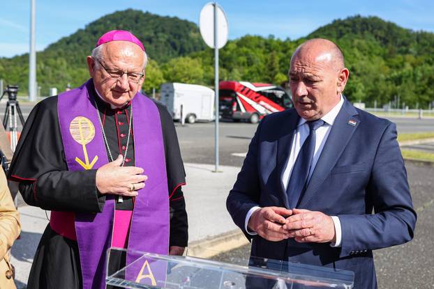 Na Graničnom prijelazu Macelj održana je primopredaja posmrtnih ostataka hrvatskih žrtava između Republike Slovenije i Republike Hrvatske