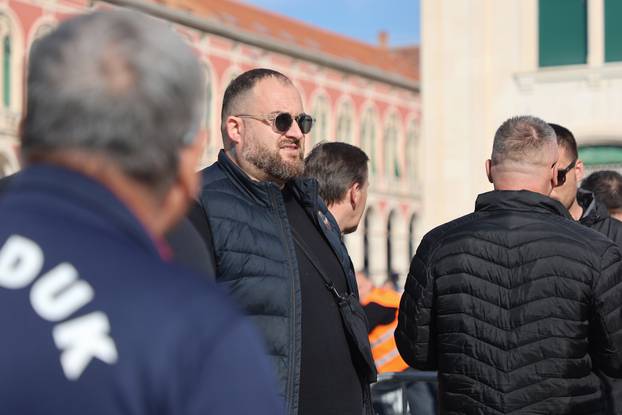 Split: Torcida na Rivi održala prosvjed