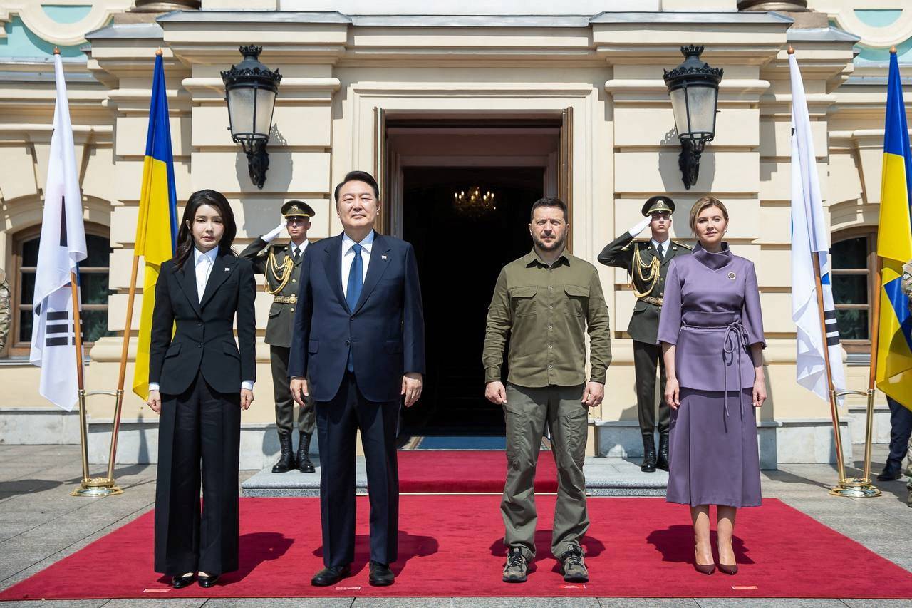 South Korean President Yoon Suk Yeol visits Kyiv