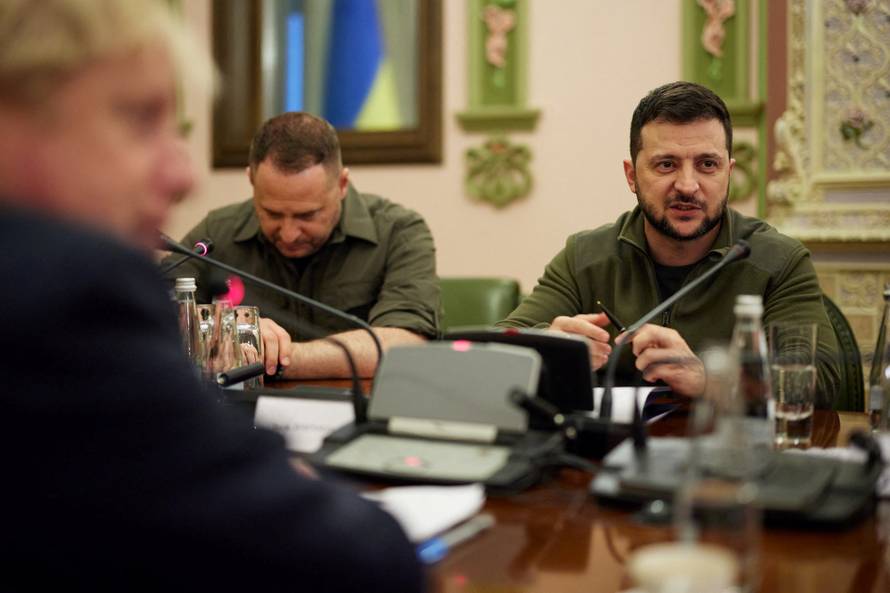 Ukraine's President Zelenskiy and British PM Johnson attend a meeting in Kyiv