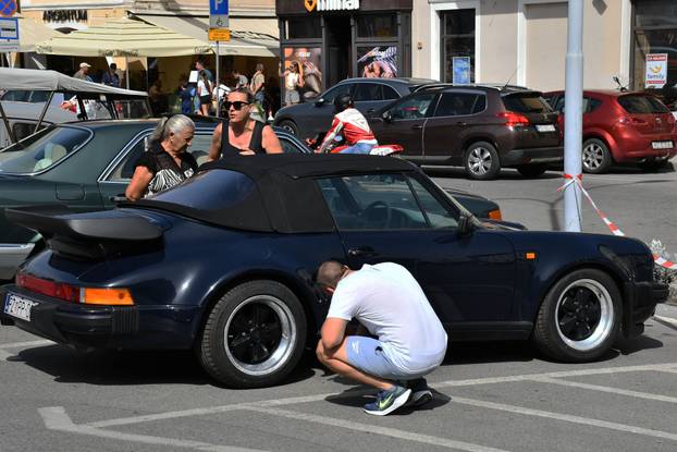 Požega: Čuveni modeli izloženi u sklopu oldtimer manifestacije"Trophy Zlatnom dolinom 2026."