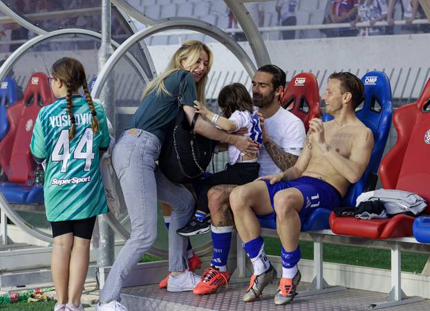 Split: Marko Livaja sa sinom i kćeri nakon utakmice