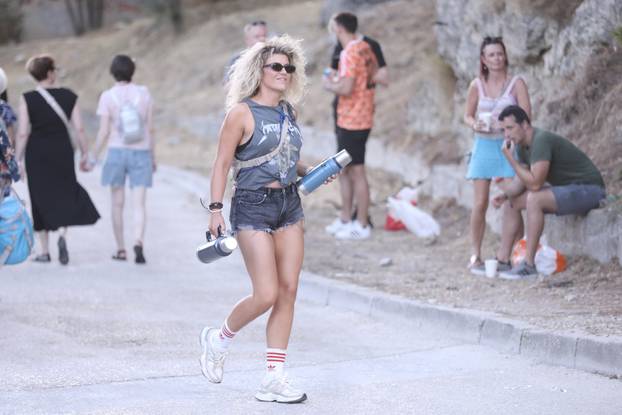 Split: Dolazak partijanera na drugu večer Ultra Europe festivala 2025.