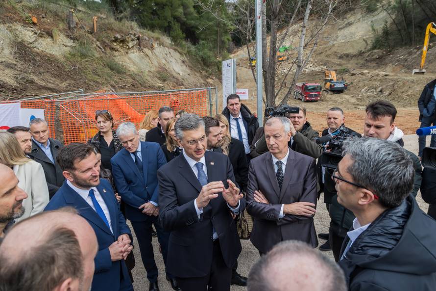 Solin: Andrej Plenković u društvu ministara otvorio je radove na pročistaču vode