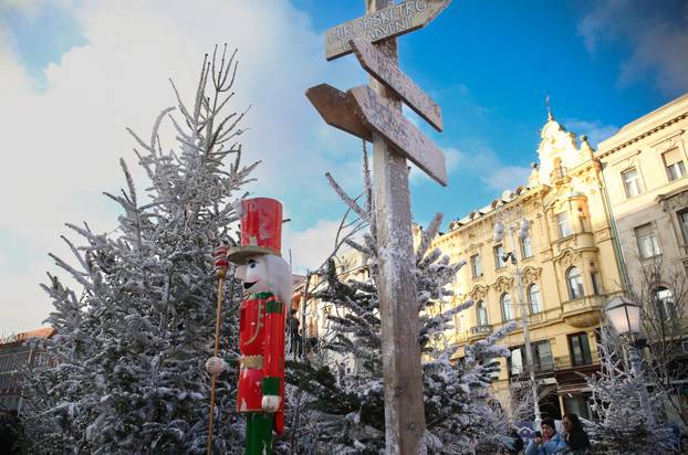 Zagreb: Advent u centru grada tijekom dana