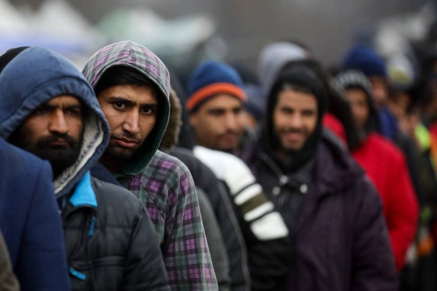 Noć u paklu Vučjaka: Mlate nas i pucaju, bojimo se crne policije