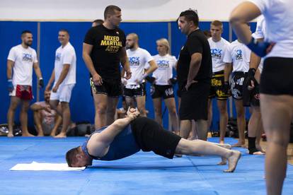 Mirko Filipović održao predavanje i trening na ljetnom kickboxing kampu u Splitu