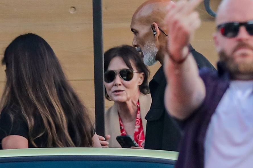 *EXCLUSIVE* Shannen Doherty leaves after dinner with friends at Nobu