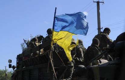 Separatisti pred ukrajinskom vojskom pobjegli iz Slavjanska 