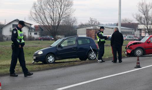 Nesreća u Sisku: Poginuo jedan muškarac, cesta je zatvorena...