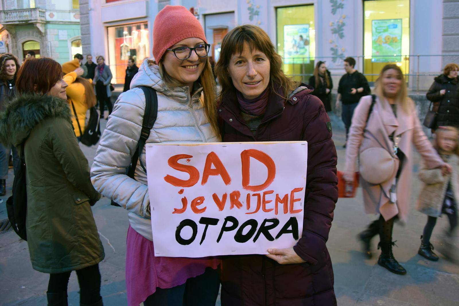 Pula: Na Dan Å¾ena na gradskim ulicama odrÅ¾an NoÄni marÅ¡