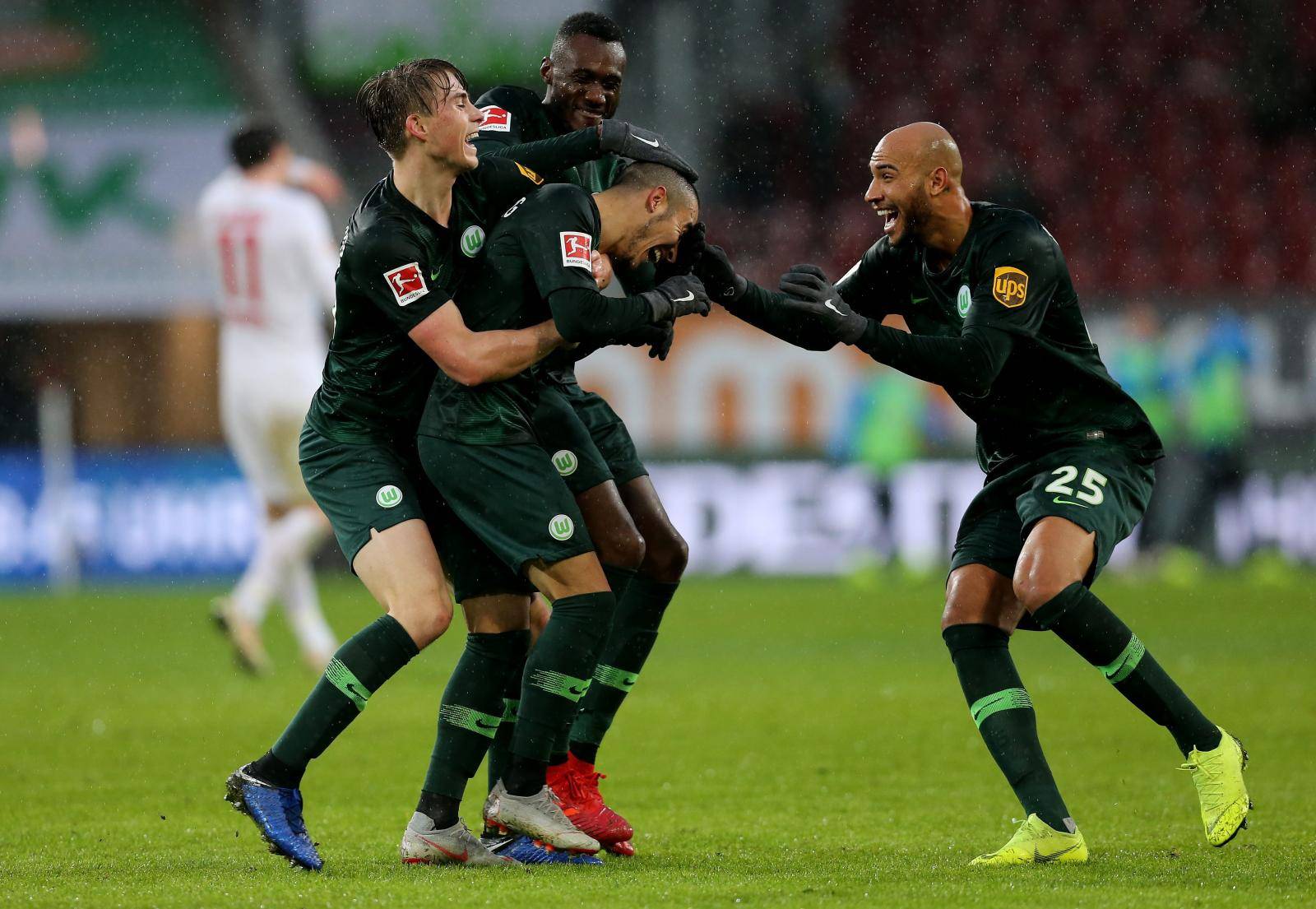 Augsburg, 23.12.2018, firo, Fuvuball, 1.Bundesliga, season 2018/2019, FC Augsburg - VFL Wolfsburg