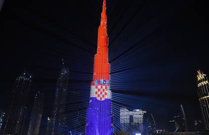 Burj Khalifa u bojama hrvatske zastave, Plenković na Twitteru poručio: Lijepa gesta domaćina