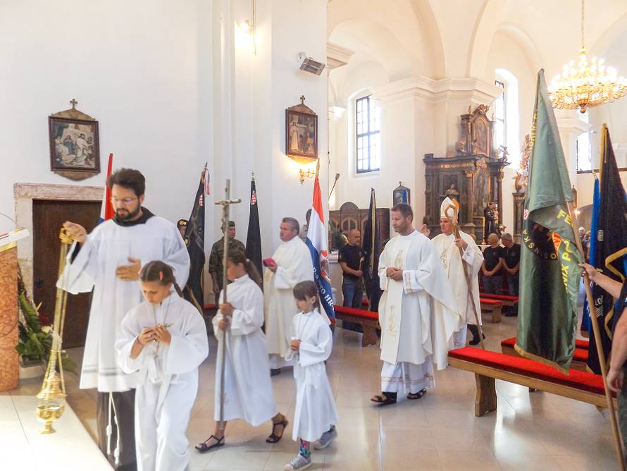 Hrvatski branitelji hodočastili Majci Milosrđa u Kloštar Ivaniću