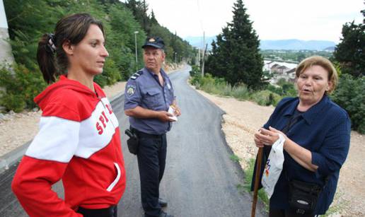 Policija na nogama: Kominjani tvrde da ih vreba veliki gmaz